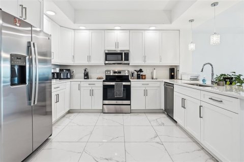 Condo in Clearwater, Florida, 3 bedrooms № 2259494 - photo 3