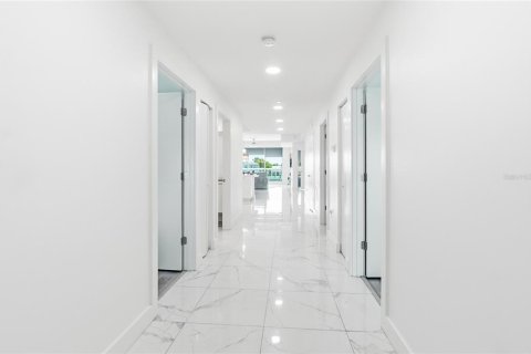 Condo in Clearwater, Florida, 3 bedrooms № 2259494 - photo 15