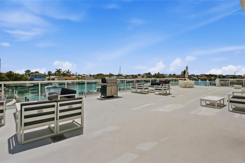 Condo in Clearwater, Florida, 3 bedrooms № 2259494 - photo 27