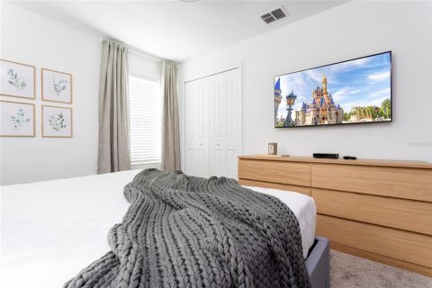 Adosado en venta en Kissimmee, Florida, 5 dormitorios, 201.41 m2 № 1904137 - foto 24