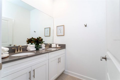 Adosado en venta en Kissimmee, Florida, 5 dormitorios, 201.41 m2 № 1904137 - foto 27