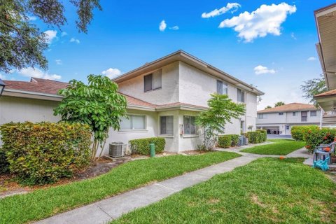 Condominio en Clearwater, Florida, 2 dormitorios  № 2102465