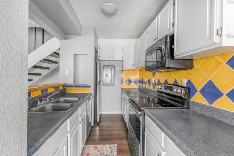 Condominio en venta en Clearwater, Florida, 2 dormitorios, 83.43 m2 № 2102465 - foto 5