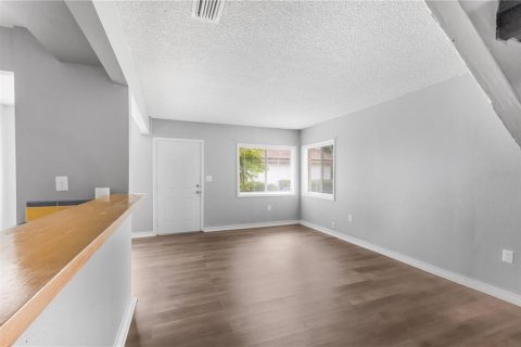 Condominio en venta en Clearwater, Florida, 2 dormitorios, 83.43 m2 № 2102465 - foto 6