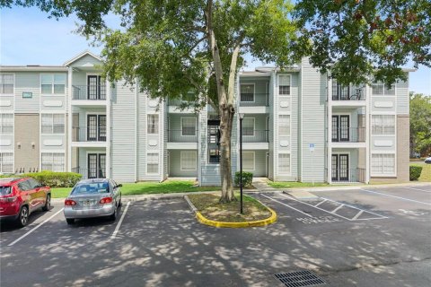 Condo in Orlando, Florida, 2 bedrooms № 2310901