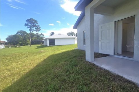 House in Lake Placid, Florida 2 bedrooms, 77.29 sq.m. № 2429016 - photo 7