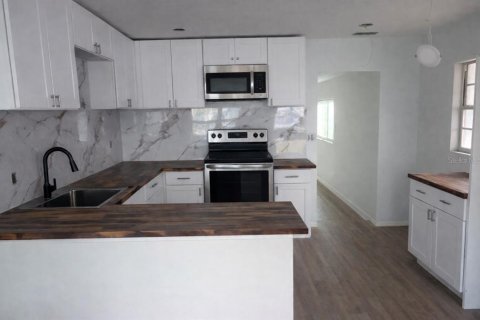 Villa ou maison à vendre à Saint Petersburg, Floride: 3 chambres, 113.71 m2 № 2214718 - photo 2