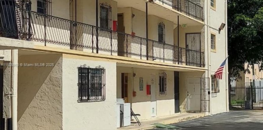 Condo à Miami, Floride, 1 chambre № 1888025