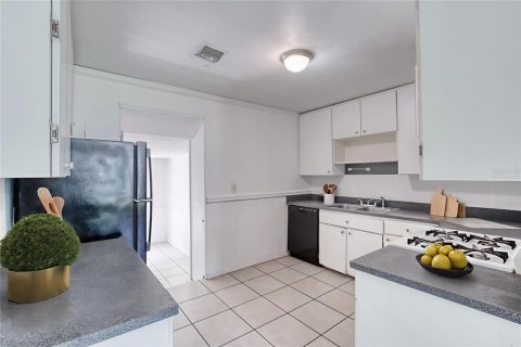 House in Daytona Beach, Florida 3 bedrooms, 84.54 sq.m. № 1909631 - photo 21