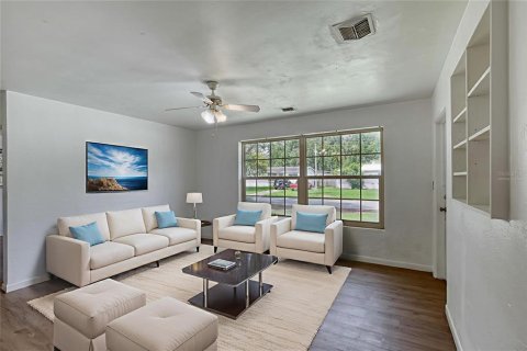 House in Daytona Beach, Florida 3 bedrooms, 84.54 sq.m. № 1909631 - photo 10