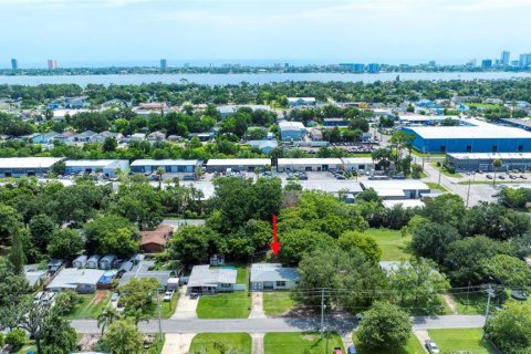 House in Daytona Beach, Florida 3 bedrooms, 84.54 sq.m. № 1909631 - photo 2