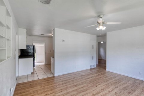 House in Daytona Beach, Florida 3 bedrooms, 84.54 sq.m. № 1909631 - photo 18