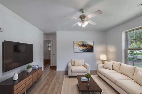 House in Daytona Beach, Florida 3 bedrooms, 84.54 sq.m. № 1909631 - photo 12