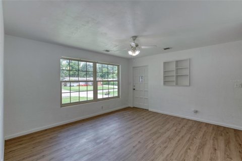 House in Daytona Beach, Florida 3 bedrooms, 84.54 sq.m. № 1909631 - photo 9