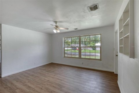 House in Daytona Beach, Florida 3 bedrooms, 84.54 sq.m. № 1909631 - photo 8