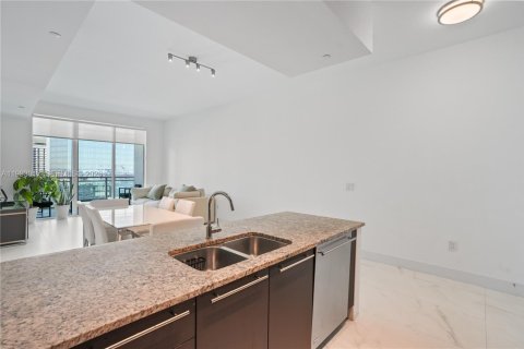 Condominio en venta en Miami, Florida, 1 dormitorio, 71.91 m2 № 2057319 - foto 5