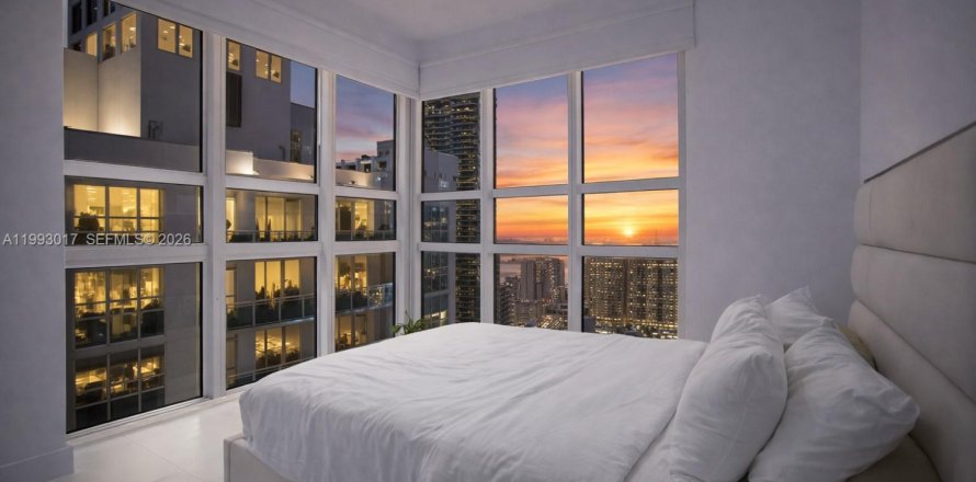 Condominio en Miami, Florida, 1 dormitorio  № 2057319