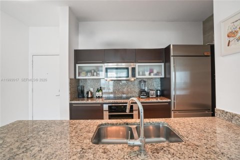 Condominio en venta en Miami, Florida, 1 dormitorio, 71.91 m2 № 2057319 - foto 6
