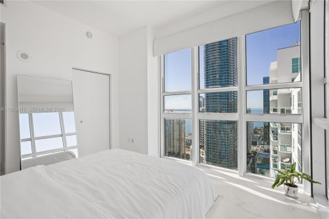 Condominio en venta en Miami, Florida, 1 dormitorio, 71.91 m2 № 2057319 - foto 16