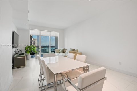 Condominio en venta en Miami, Florida, 1 dormitorio, 71.91 m2 № 2057319 - foto 7