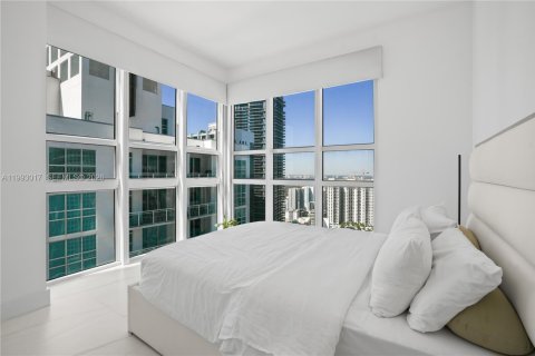 Condominio en venta en Miami, Florida, 1 dormitorio, 71.91 m2 № 2057319 - foto 14