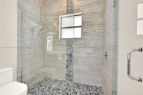 Casa en venta en Cape Coral, Florida, 4 dormitorios, 317.91 m2 № 2034315 - foto 29