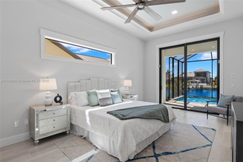 Casa en venta en Cape Coral, Florida, 4 dormitorios, 317.91 m2 № 2034315 - foto 12