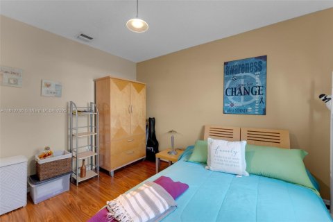 Villa ou maison à vendre à Miami, Floride: 4 chambres, 219.06 m2 № 1762713 - photo 18