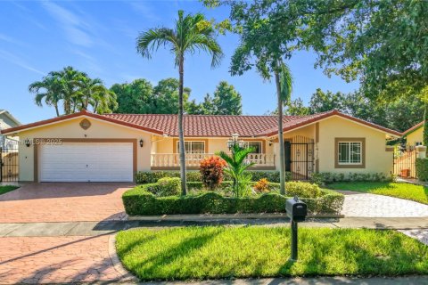 Casa en venta en Miami, Florida, 4 dormitorios, 160.63 m2 № 1952283 - foto 1