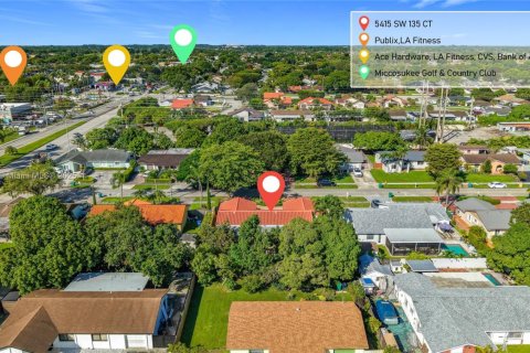 Casa en venta en Miami, Florida, 4 dormitorios, 160.63 m2 № 1952283 - foto 22