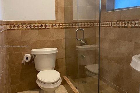 Condominio en alquiler en North Miami Beach, Florida, 1 dormitorio, 61.59 m2 № 1932810 - foto 8