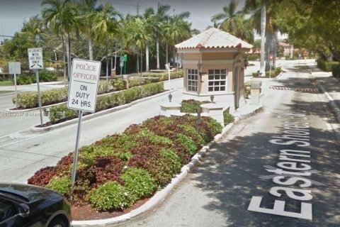 Condominio en alquiler en North Miami Beach, Florida, 1 dormitorio, 61.59 m2 № 1932810 - foto 1