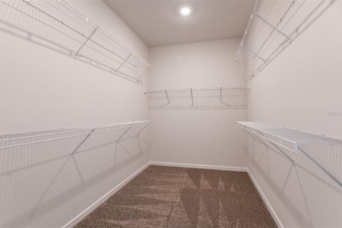 Casa en venta en Wesley Chapel, Florida, 5 dormitorios, 332.13 m2 № 1914106 - foto 15