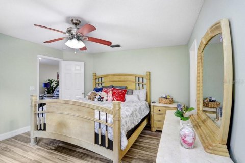 Villa ou maison à vendre à Tampa, Floride: 4 chambres, 261.98 m2 № 1899857 - photo 14