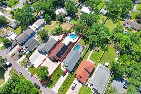 Villa ou maison à vendre à Tampa, Floride: 4 chambres, 261.98 m2 № 1899857 - photo 4