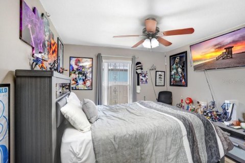 Villa ou maison à vendre à Tampa, Floride: 4 chambres, 261.98 m2 № 1899857 - photo 18