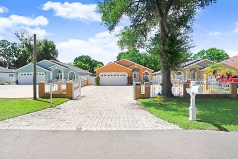 Villa ou maison à vendre à Tampa, Floride: 4 chambres, 261.98 m2 № 1899857 - photo 2