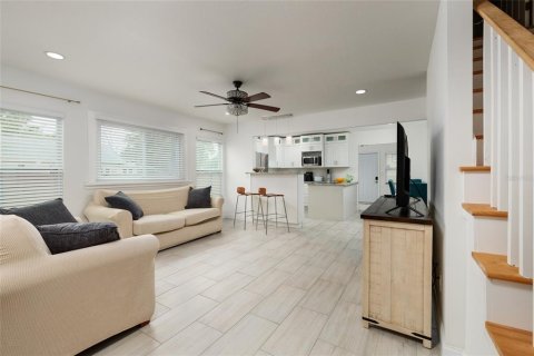 Casa en venta en Saint Petersburg, Florida, 3 dormitorios, 111.3 m2 № 2167330 - foto 4