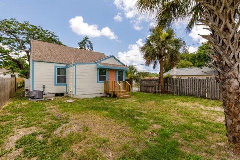 Casa en venta en Saint Petersburg, Florida, 3 dormitorios, 111.3 m2 № 2167330 - foto 22