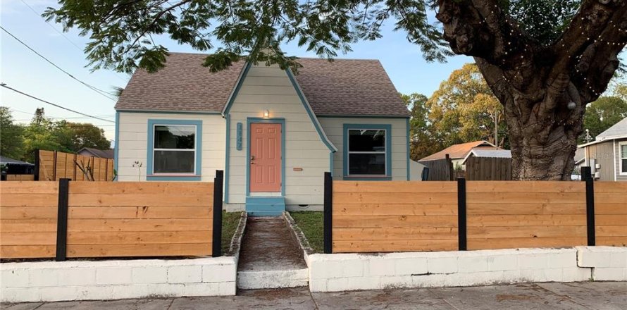 Casa en Saint Petersburg, Florida 3 dormitorios, 111.3 m2 № 2167330