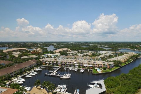 Propiedad comercial en alquiler en Jupiter, Florida № 1020046 - foto 1