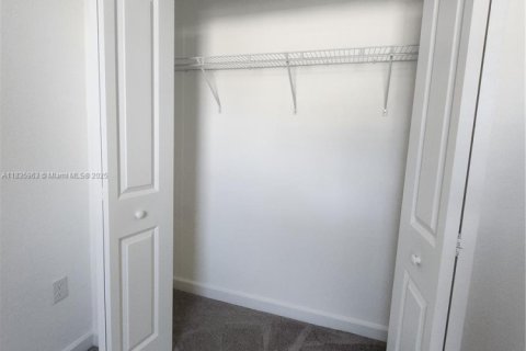 House in Homestead, Florida 3 bedrooms, 137.77 sq.m. № 1819889 - photo 18