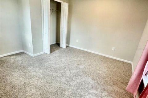 Townhouse in Brandon, Florida 3 bedrooms, 172.8 sq.m. № 2427631 - photo 22