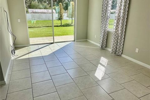 Townhouse in Brandon, Florida 3 bedrooms, 172.8 sq.m. № 2427631 - photo 7