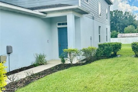 Townhouse in Brandon, Florida 3 bedrooms, 172.8 sq.m. № 2427631 - photo 30