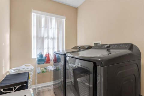 Casa en venta en Tampa, Florida, 3 dormitorios, 232.26 m2 № 2150926 - foto 25