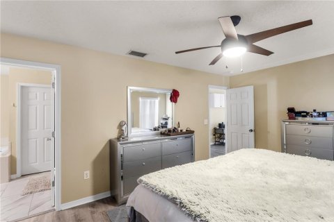 Casa en venta en Tampa, Florida, 3 dormitorios, 232.26 m2 № 2150926 - foto 18