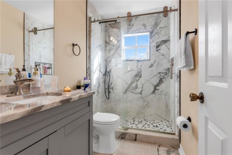 Casa en venta en Tampa, Florida, 3 dormitorios, 232.26 m2 № 2150926 - foto 24