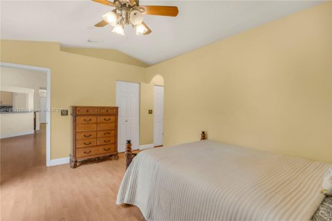 Villa ou maison à vendre à Pembroke Pines, Floride: 3 chambres, 137.5 m2 № 1896106 - photo 20