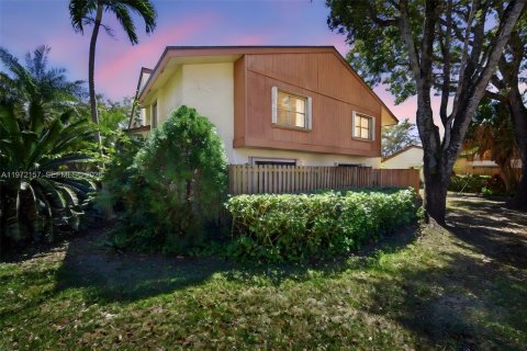 Touwnhouse à Miami, Floride 3 chambres, 130.06 m2 № 2032744